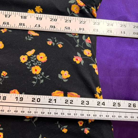 📌Lark + Grey Floral Short Sleeves Soft Flowing Fabric A-Line Dress with Pockets - Picture 13 of 16